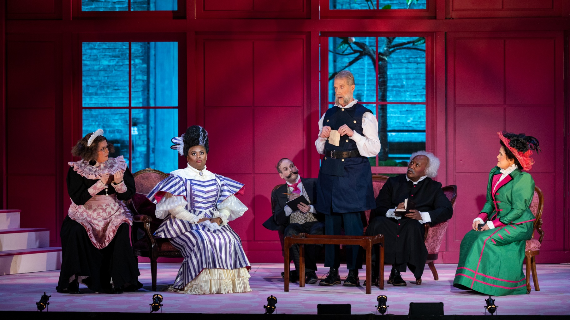 A Repressed Mother’s Boy Breaks Free in Benjamin Britten’s Satirical